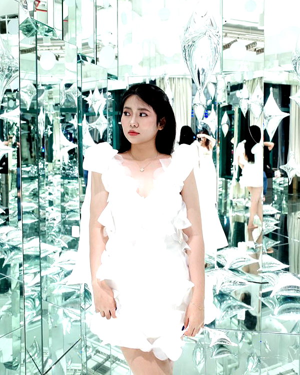 lyhythuedoxinh instagram image archive image
