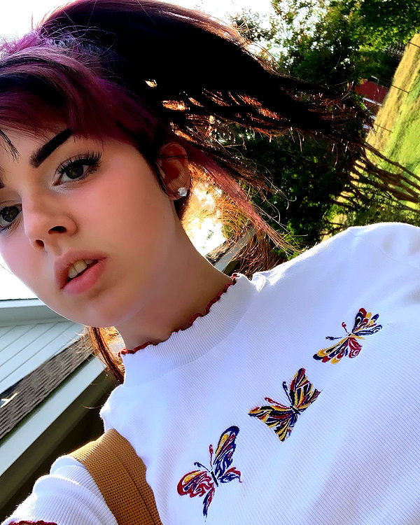 yeahimcaroline instagram image archive image