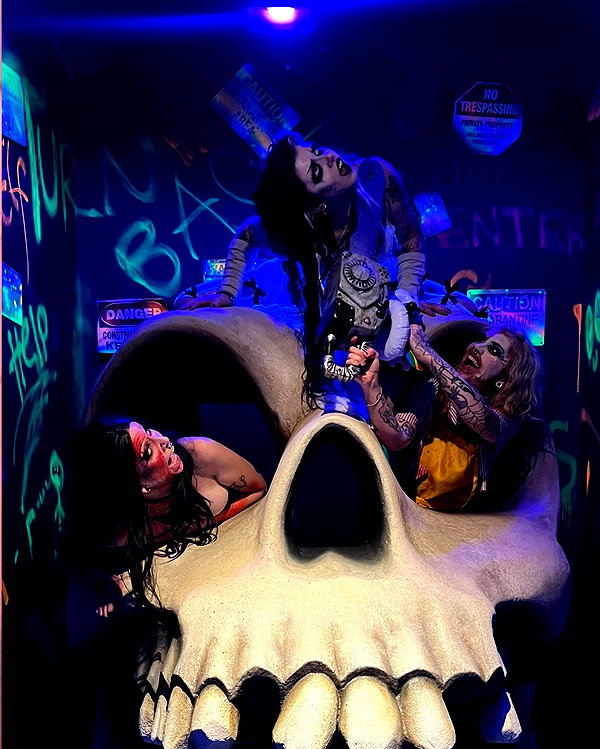yeahimcaroline instagram image archive image