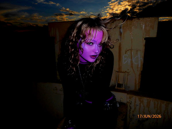 cyber.st4rz instagram image archive image