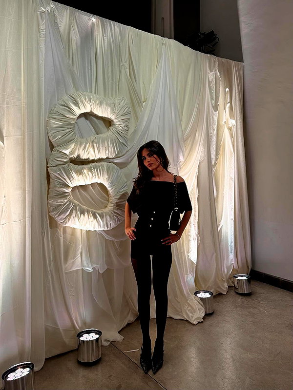 ainaratorneg instagram image archive image