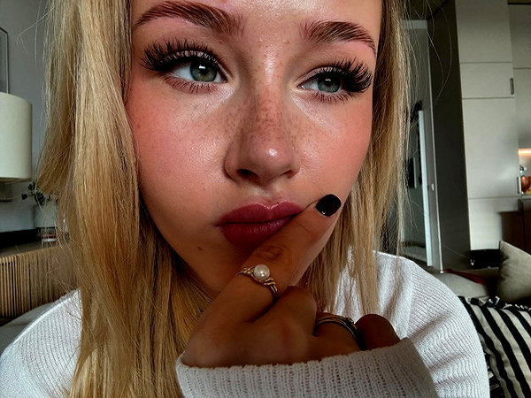 lilih instagram image archive image