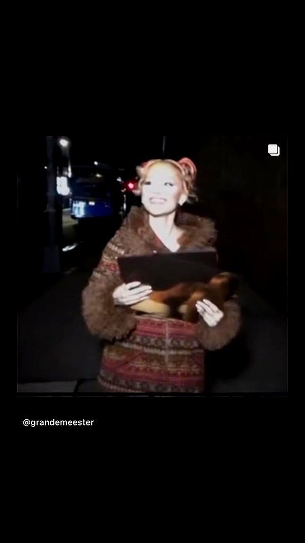 arianagrande instagram image archive image