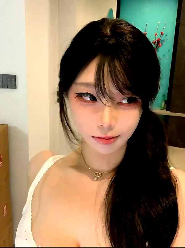 yingyinng_ instagram image archive image