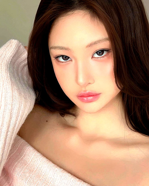 ll.lu1s instagram image archive image