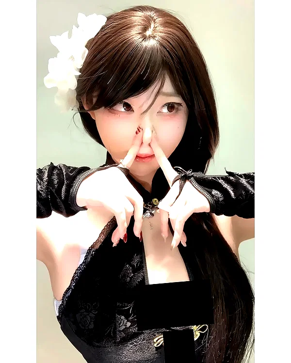 yingyinng_ instagram image archive image