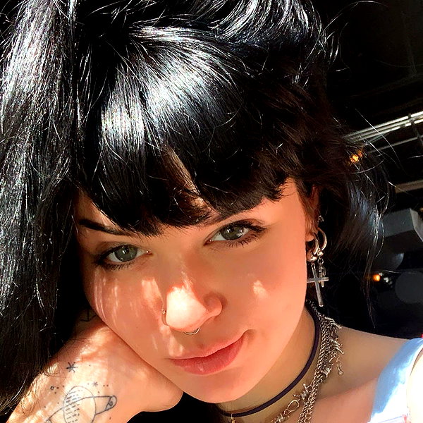 yeahimcaroline instagram image archive image