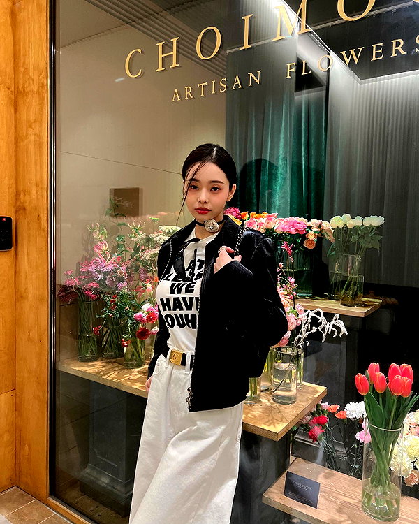 dear.zia instagram image archive image