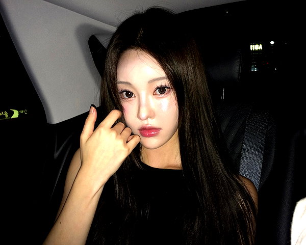 daxbin instagram image archive image