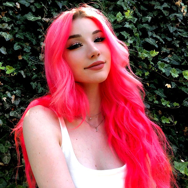 danielle.mercedie instagram image archive image