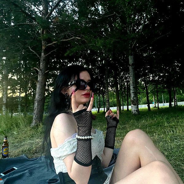 _dead__cherry_ instagram image archive image