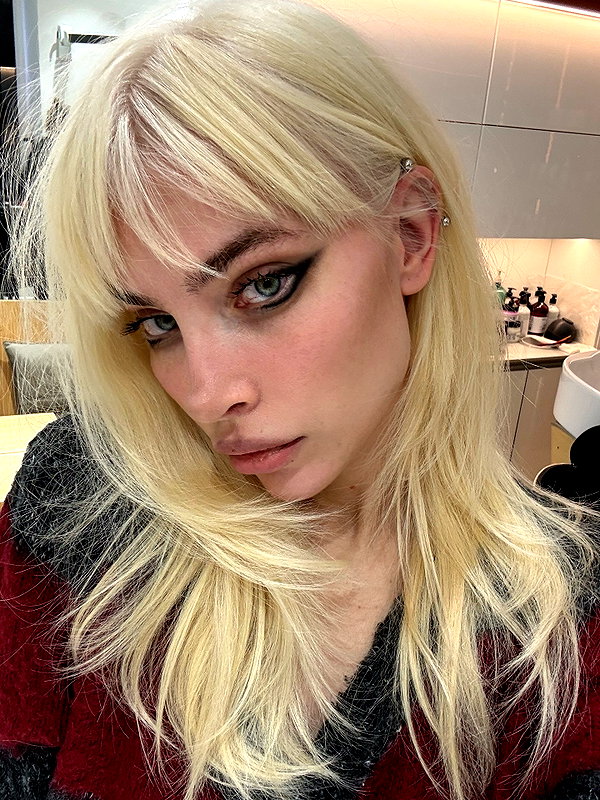 anya4everr instagram image archive image