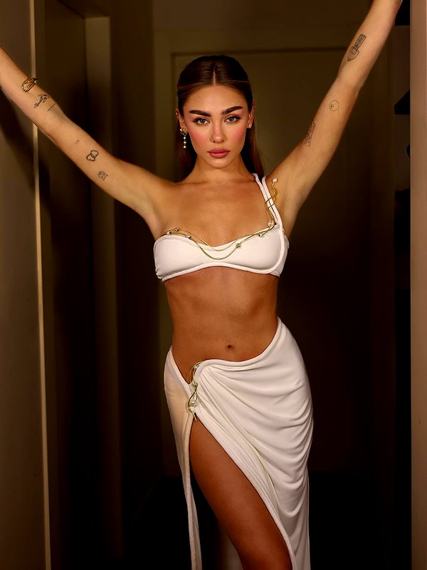 maya.keyy instagram image archive image