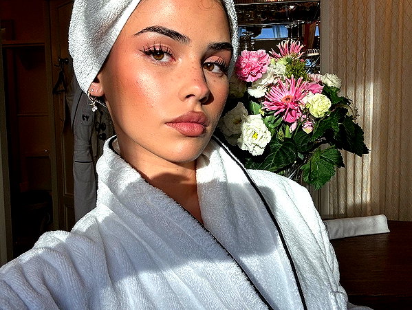 leahhalton instagram image archive image