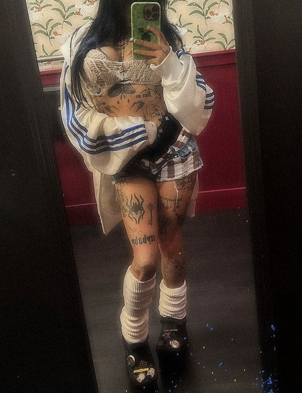 zommmbri instagram image archive image