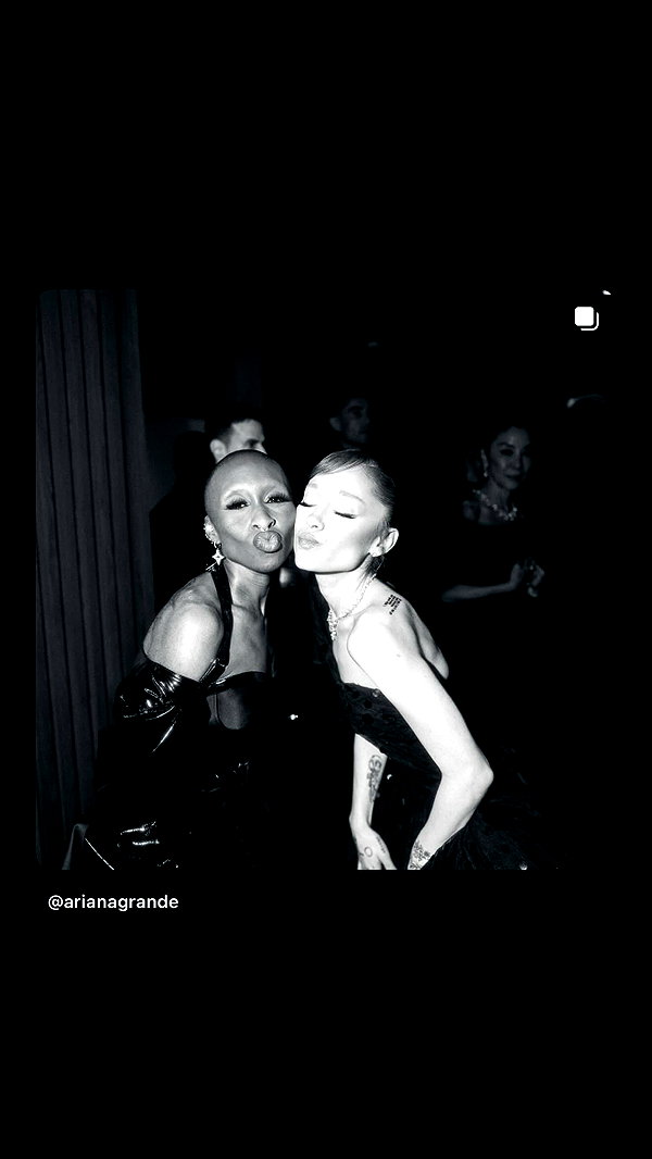 arianagrande instagram image archive image