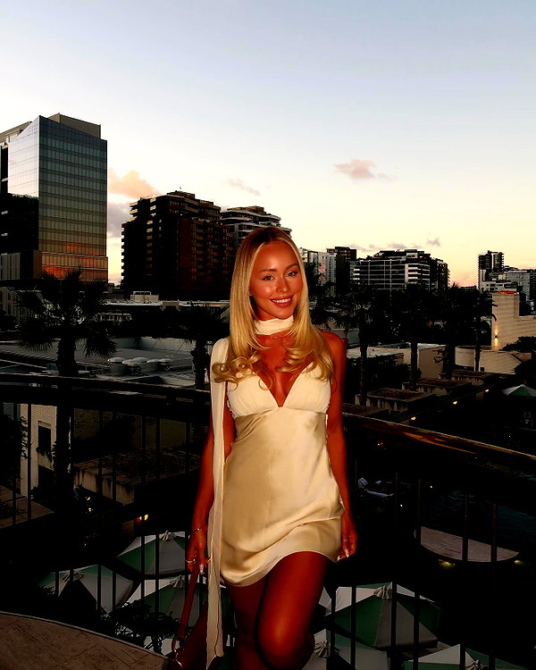 allieauton instagram image archive image