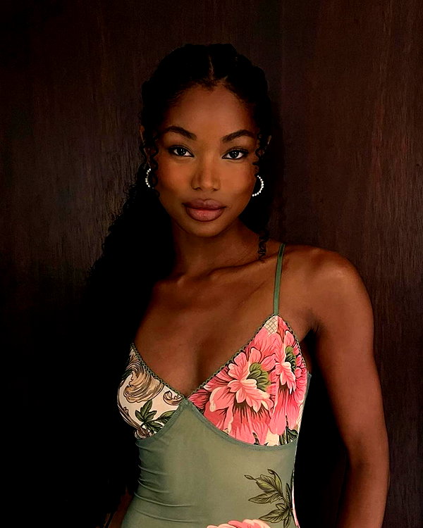 baddiesessence instagram image archive image