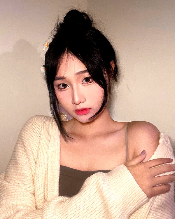 lai_931201 instagram image archive image