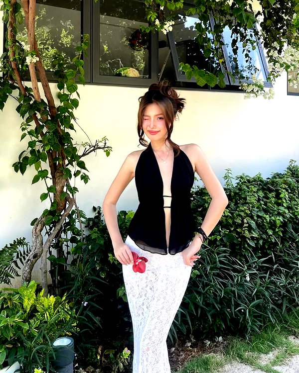 lyhythuedoxinh instagram image archive image