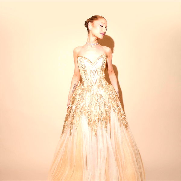arianagrande instagram image archive image