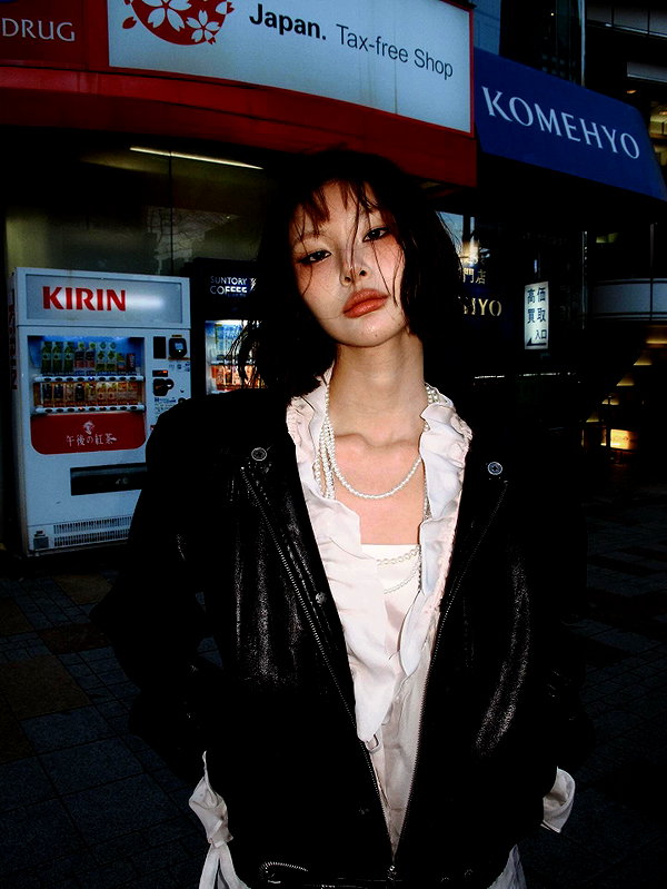 ll.lu1s instagram image archive image