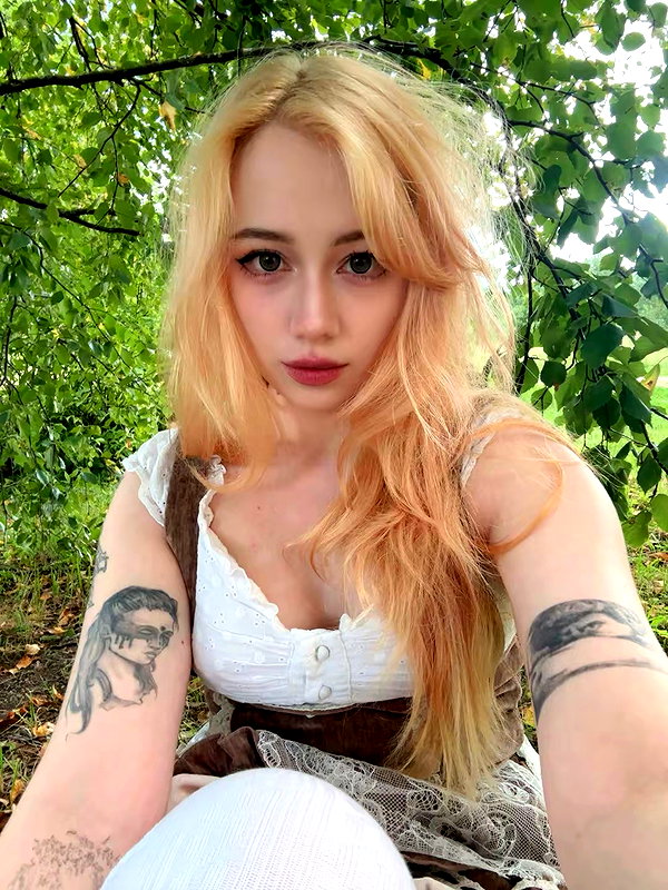aechka.cosplay instagram image archive image