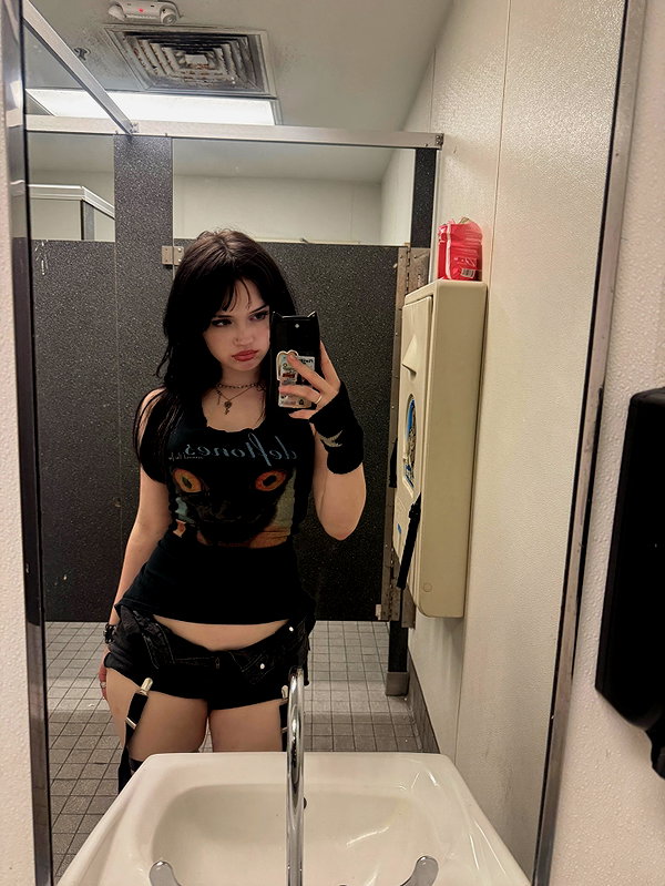 bre.inu instagram image archive image