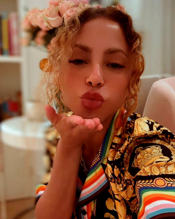 shakira instagram image archive image