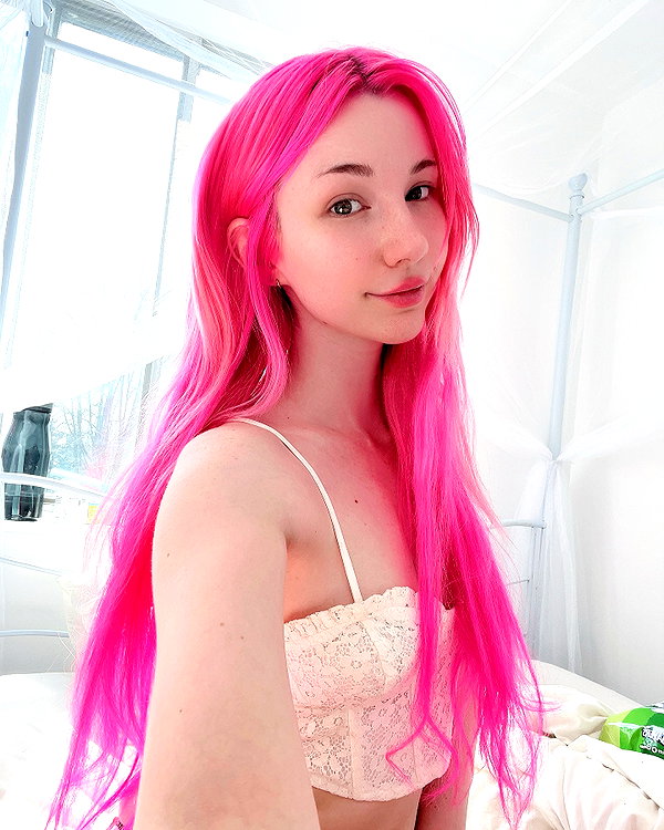 danielle.mercedie instagram image archive image