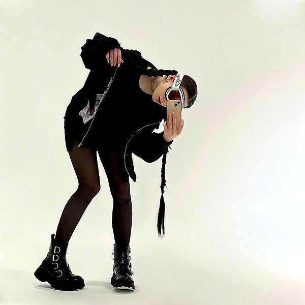 eva.mosevichhh instagram image archive image