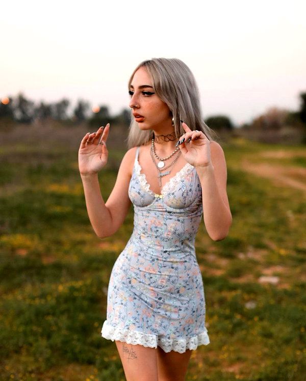 karin_orhov instagram image archive image