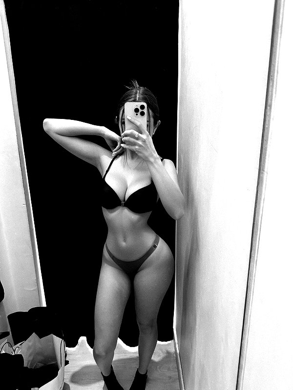 aliadyym instagram image archive image