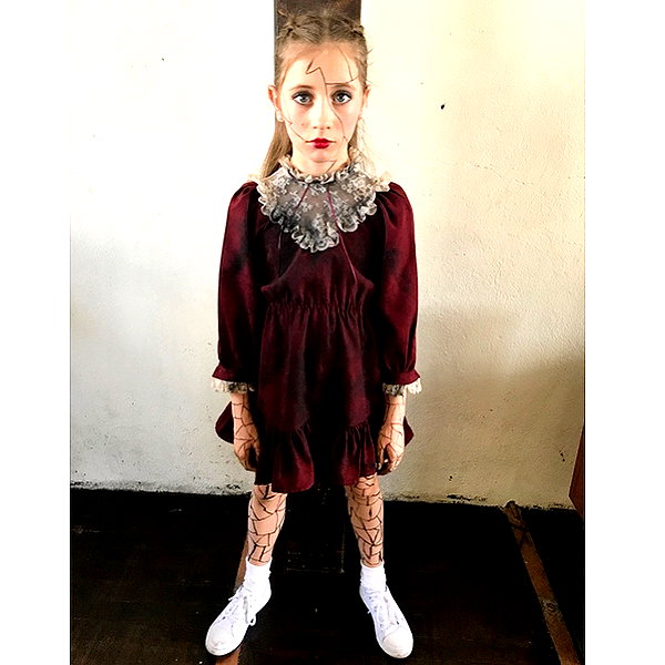 ellianawalmsley instagram image archive image