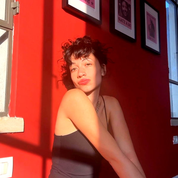 romi_henenson instagram image archive image
