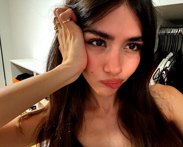 ainaratorneg instagram image archive image