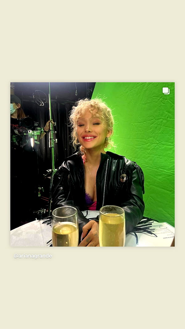 arianagrande instagram image archive image