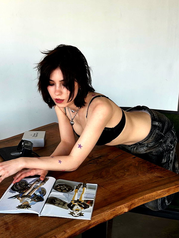 heykrls instagram image archive image