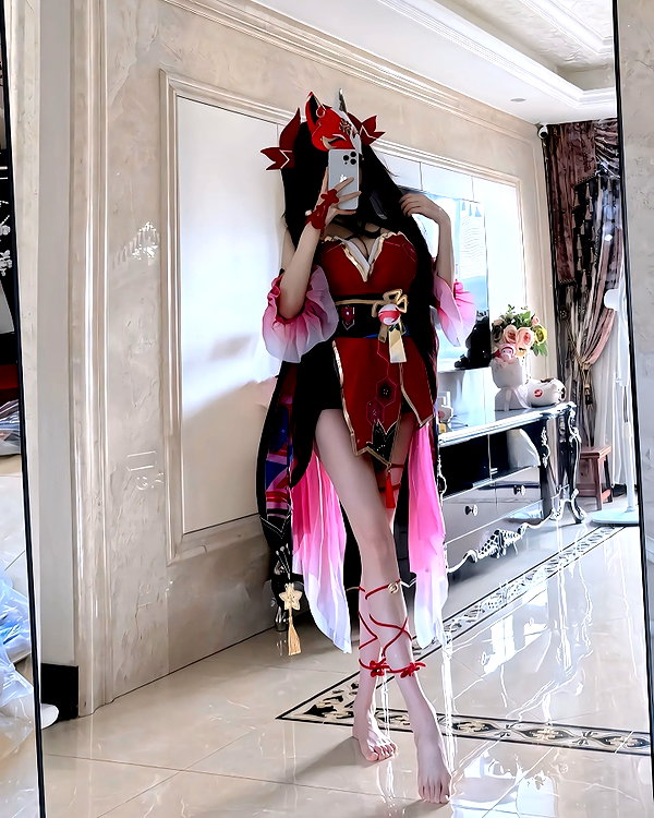 gallery_cosplayer instagram image archive image