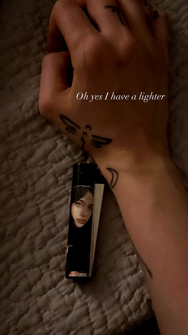 Archived image from @moonliliaght on Instagram