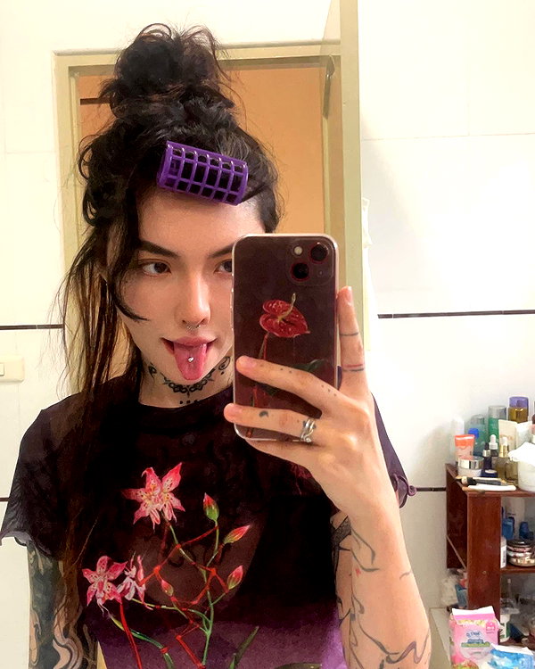bad.toy instagram image archive image