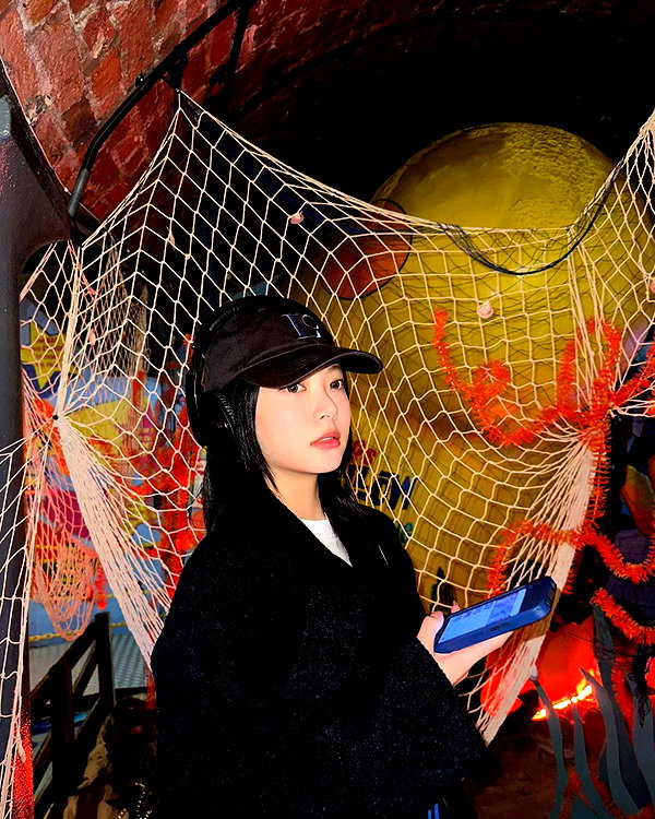 hhh.e_c.v instagram image archive image