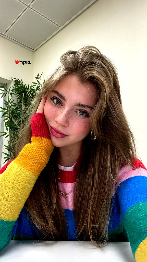 mishel_d_ instagram image archive image