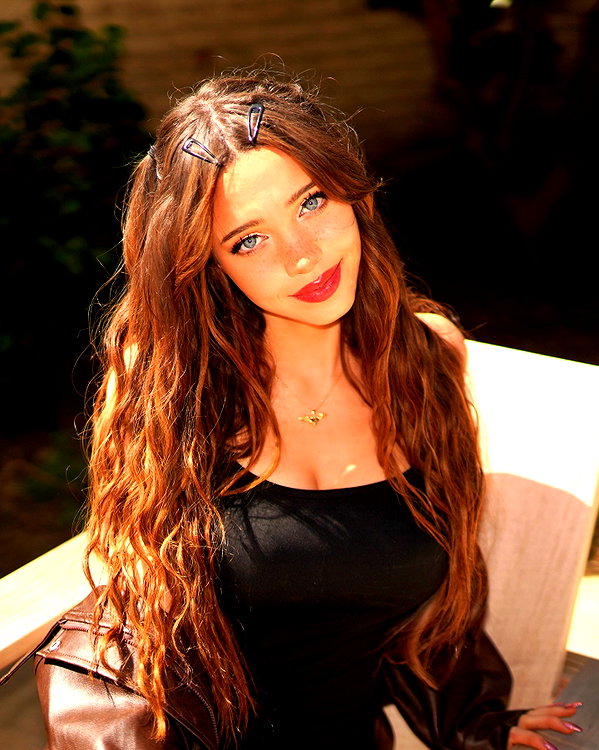 lydiavioletofficial instagram image archive image