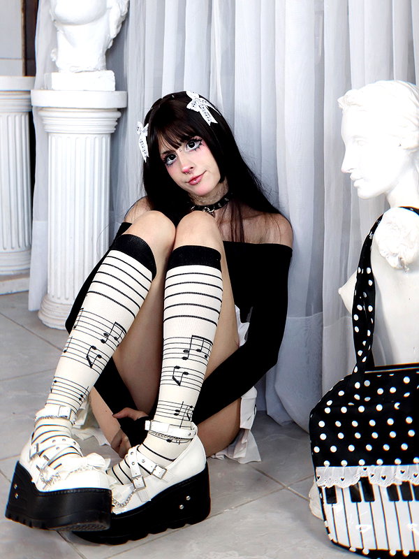 jadelaverne instagram image archive image