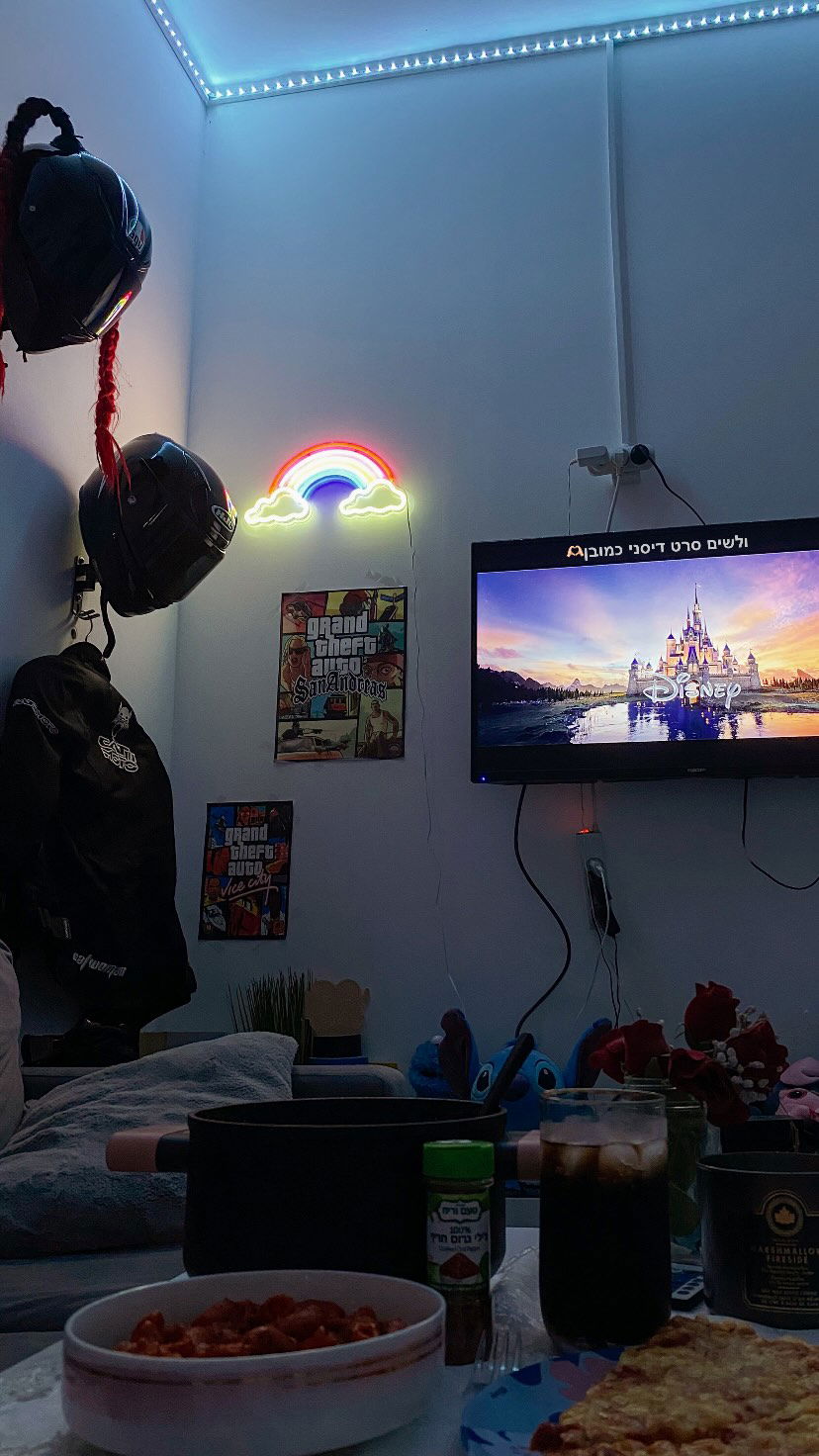 shanidahan7 instagram image archive image