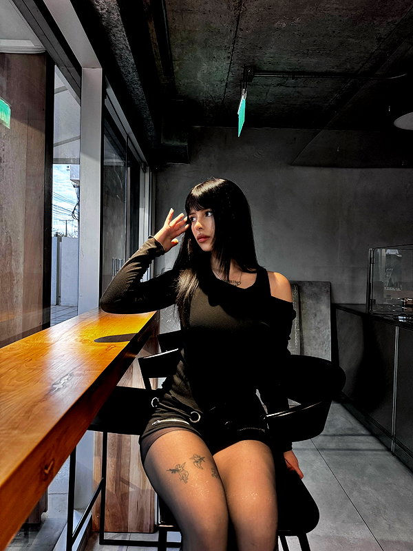 connie.01j instagram image archive image