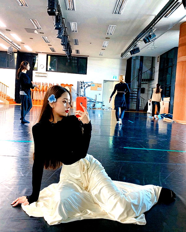 dear.zia instagram image archive image