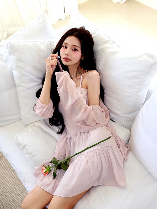 dear.zia instagram image archive image
