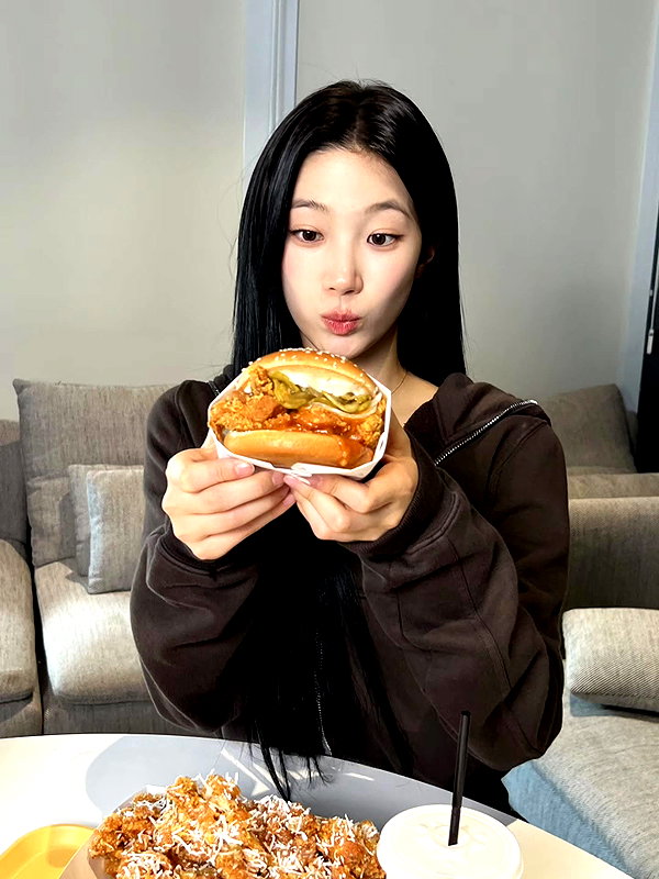 zuhazana instagram image archive image